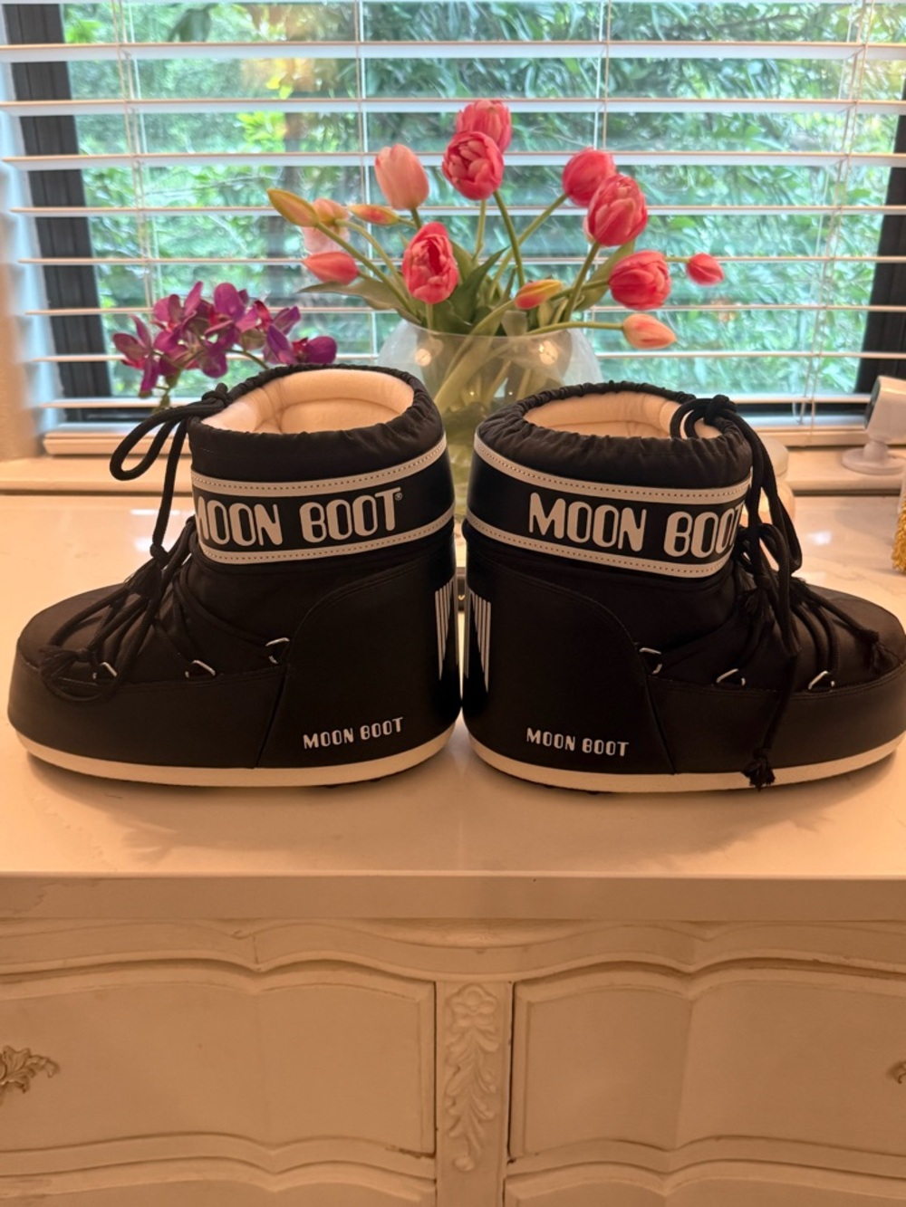 MOON BOOT Classic Snow Boot - Black